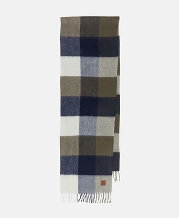 Wool scarf