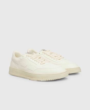 Sneakers M82