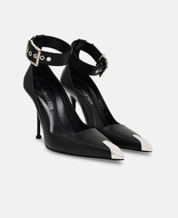 Ankle strap pump