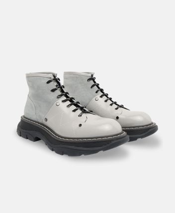 Lace-up boots