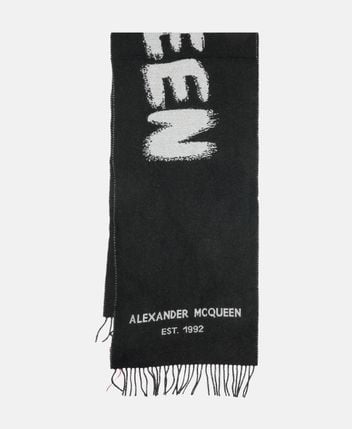 Wool scarf