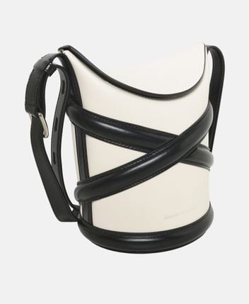 Leather bucketbag The Curve