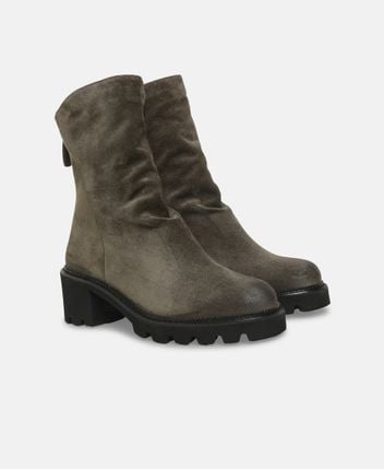 Ankle-boots
