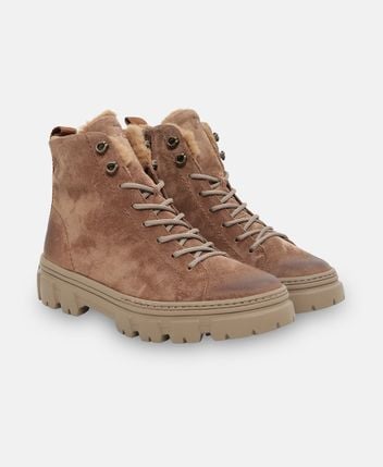 Lace-up ankle boot