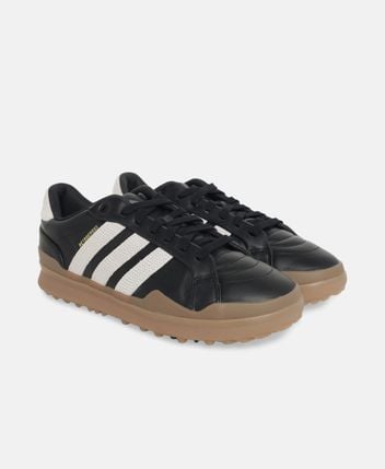 Golf shoes