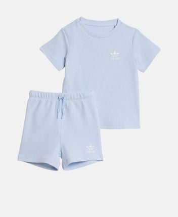 T-shirt and shorts set
