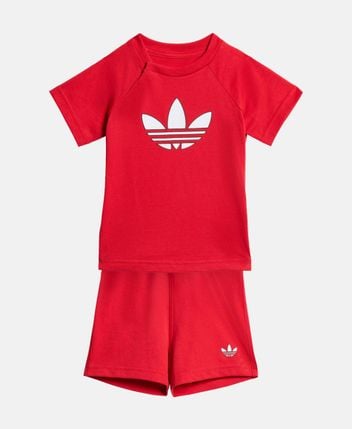 T-shirt and shorts set