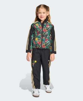 Track suit GRAPHICS