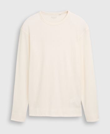 Long-sleeved top