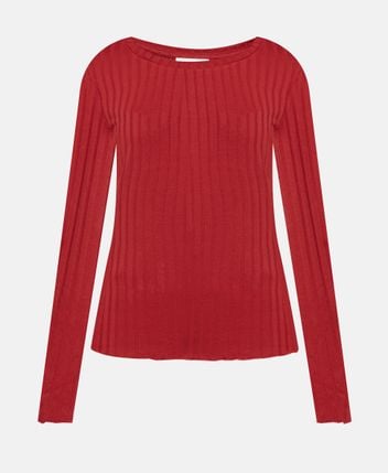 Long-sleeved top