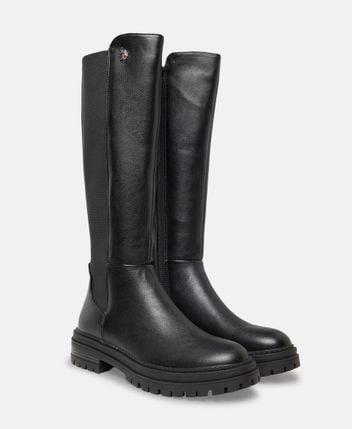 Boots Nikita
