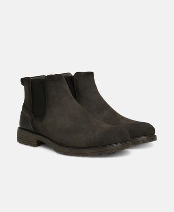 Chelsea boots