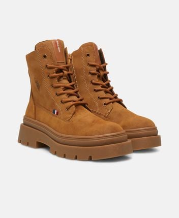 Lace-up ankle boot
