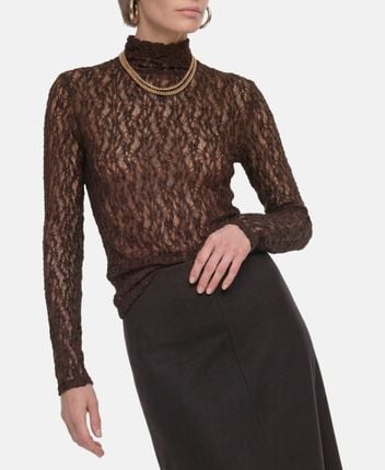 Long-sleeved top