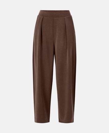 Cropped trousers