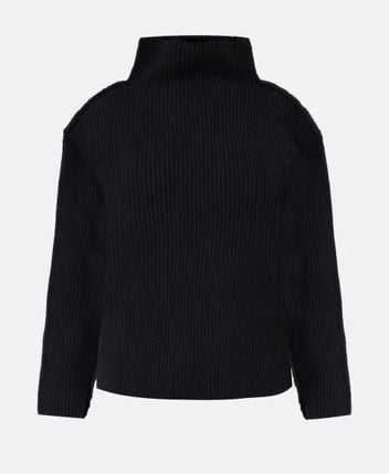Wool pullover