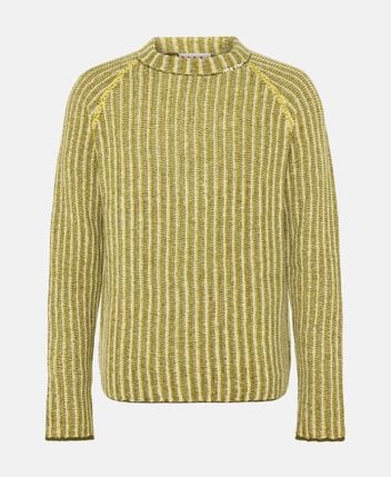 Wool pullover