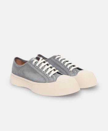 Platform sneakers