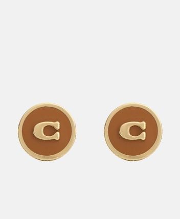 Earstuds