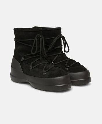 Snow boots