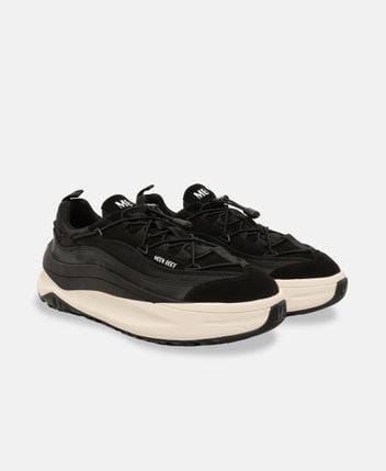 Platform sneakers