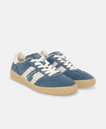 Sneakers Court