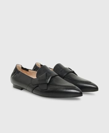 Ballet flats