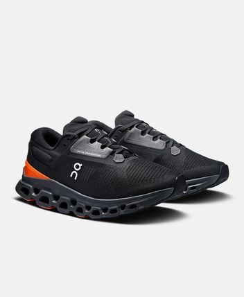 Running shoes Cloudstratus 3