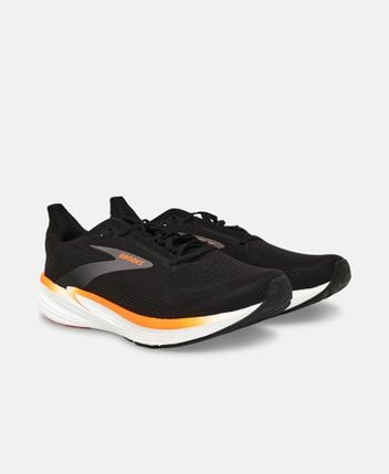 Running shoes Revel