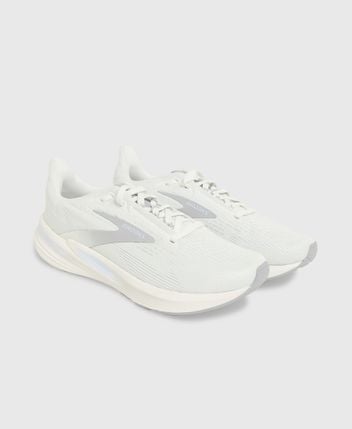 Running shoes Revel