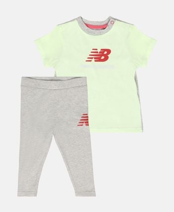 Set of T-shirts and trousers