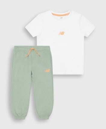 T-shirt & sweatpants set