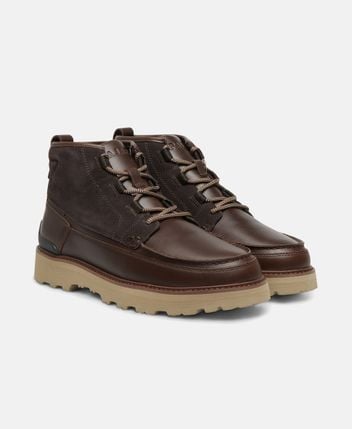 Lace-up ankle boot