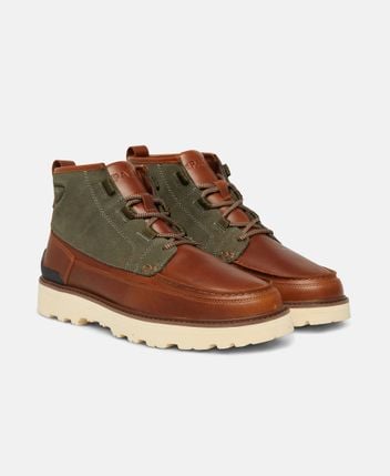 Lace-up ankle boot