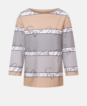 Long-sleeved top