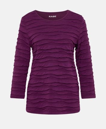 Long-sleeved top