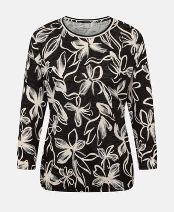 Long-sleeved top