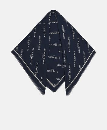 Wool-blend scarf