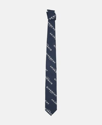 Silk tie