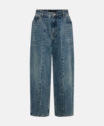 Loose fit jeans