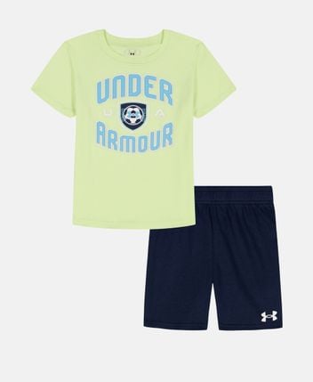 Set of t-shirts and shorts