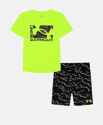 T-shirt and shorts set