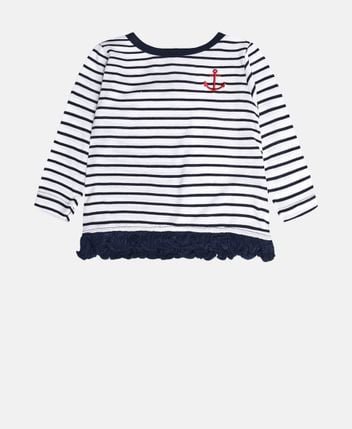 Long-sleeved top
