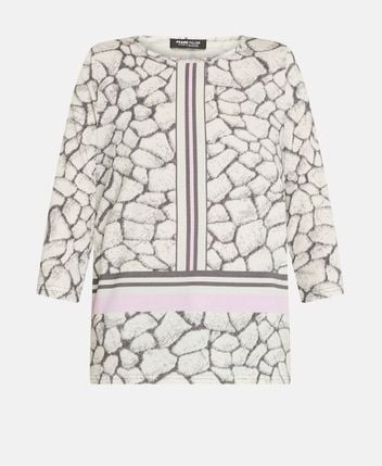 Long-sleeved top