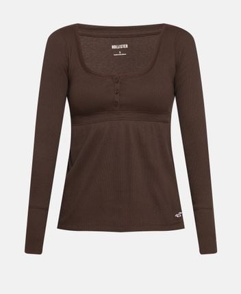 Long-sleeved top