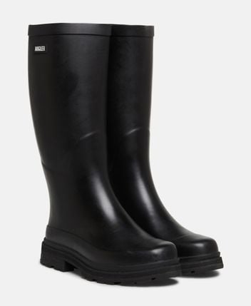 Wellington boots