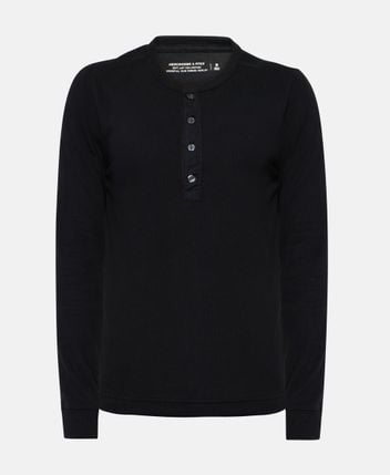 Long-sleeved top