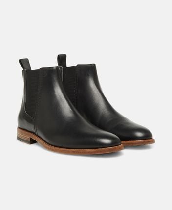 Chelsea boots