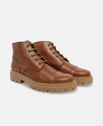 Lace-up ankle boot Stivaletto