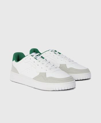 Sneakers Rs25